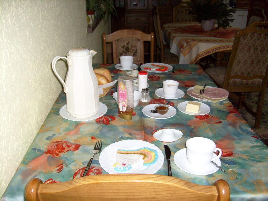 Pension Kroth An Der Mosel Briedel Exteriör bild